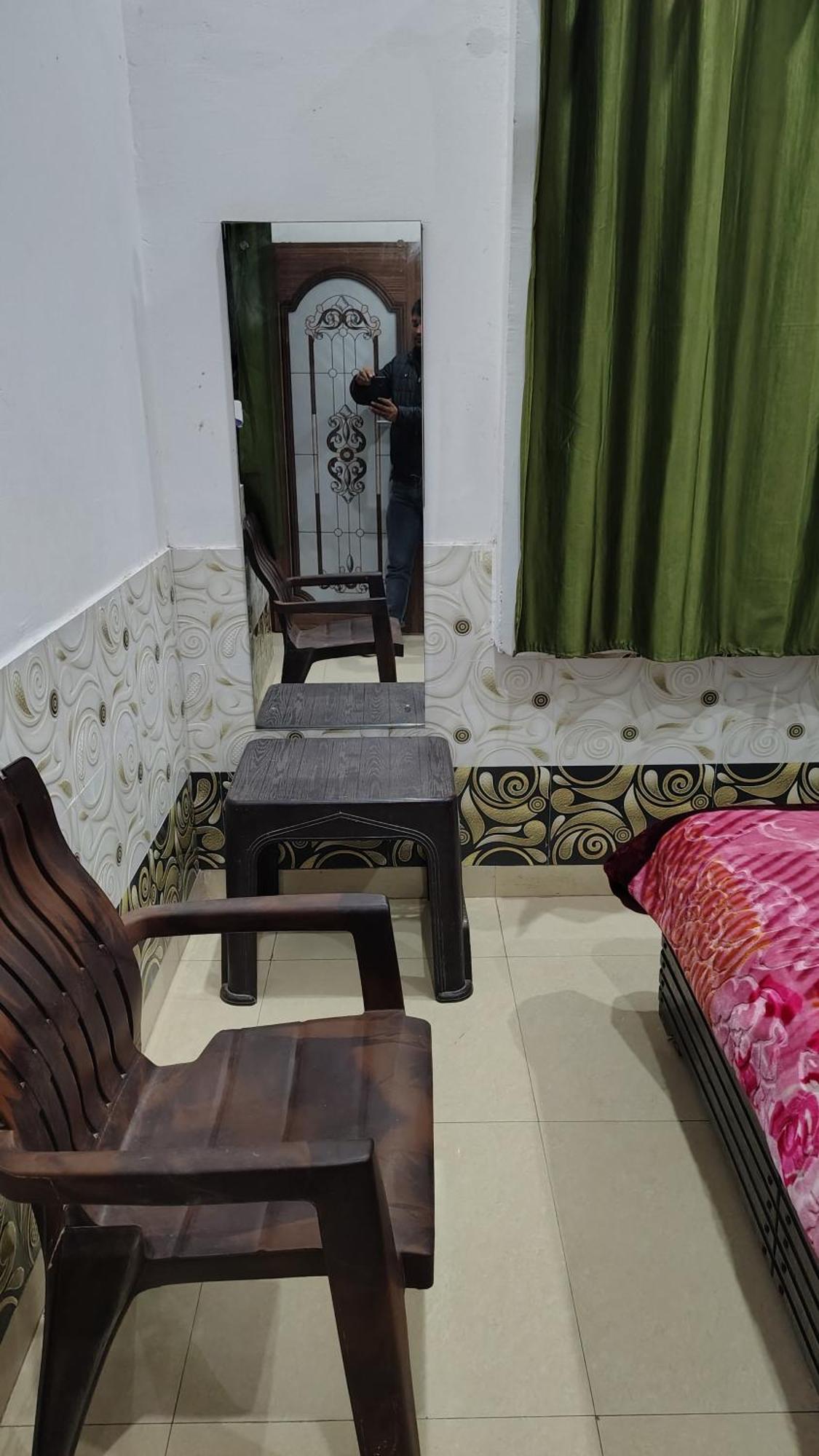 Shri Haridas Kripa Dham Ashram Вриндавана Номер фото